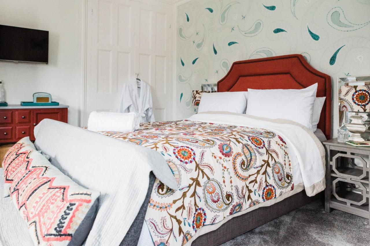 The Naight House Bed & Breakfast Глостър Екстериор снимка